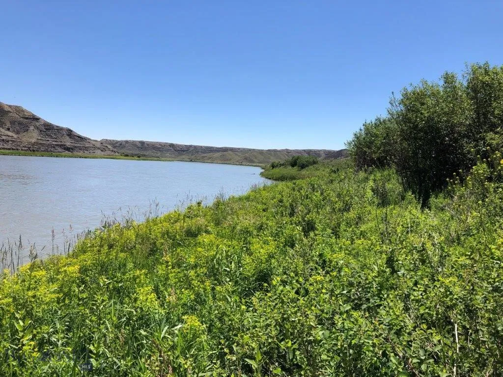 Highwood, Montana 59450, ,Land,For Sale,0,400545