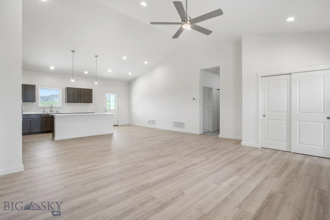 5 S. Durango Trail, Three Forks, Montana 59752, Three Forks, Montana 59752, 3 Bedrooms Bedrooms, ,2 BathroomsBathrooms,Residential,For Sale,5 S. Durango Trail, Three Forks, Montana 59752,0,400576