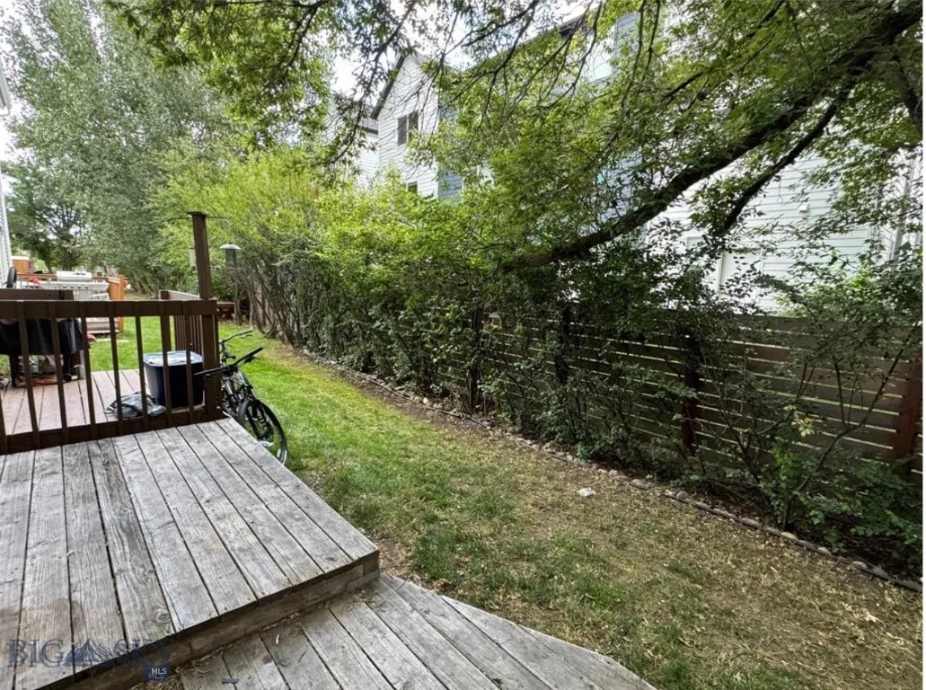 Back Deck | garden area