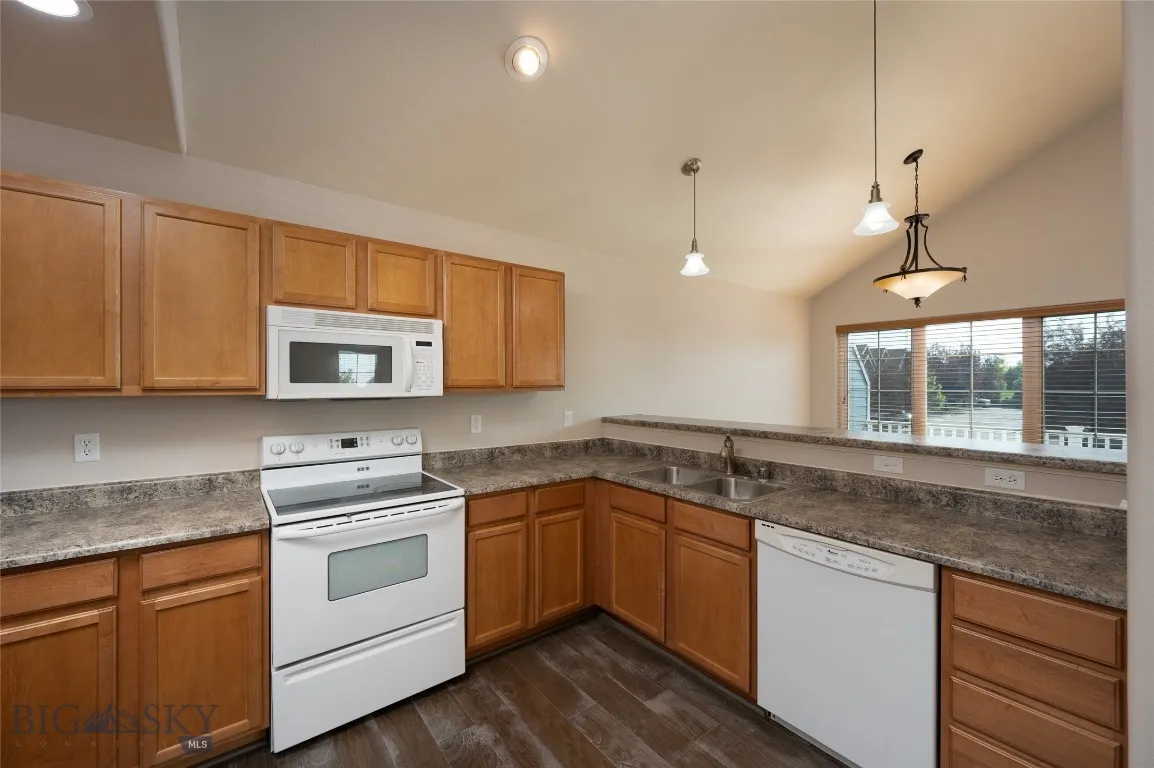 2958 Warbler Way B, Bozeman, Montana 59718, Bozeman, Montana 59718, 3 Bedrooms Bedrooms, ,2 BathroomsBathrooms,Residential,For Sale,2958 Warbler Way B, Bozeman, Montana 59718,0,400670