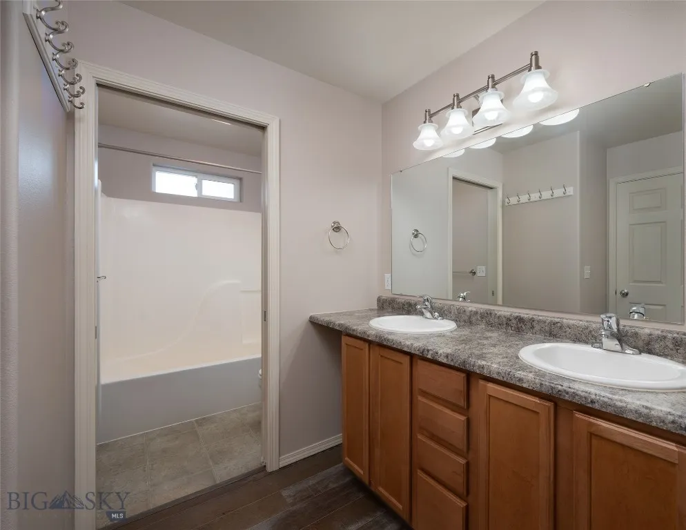 2958 Warbler Way B, Bozeman, Montana 59718, Bozeman, Montana 59718, 3 Bedrooms Bedrooms, ,2 BathroomsBathrooms,Residential,For Sale,2958 Warbler Way B, Bozeman, Montana 59718,0,400670