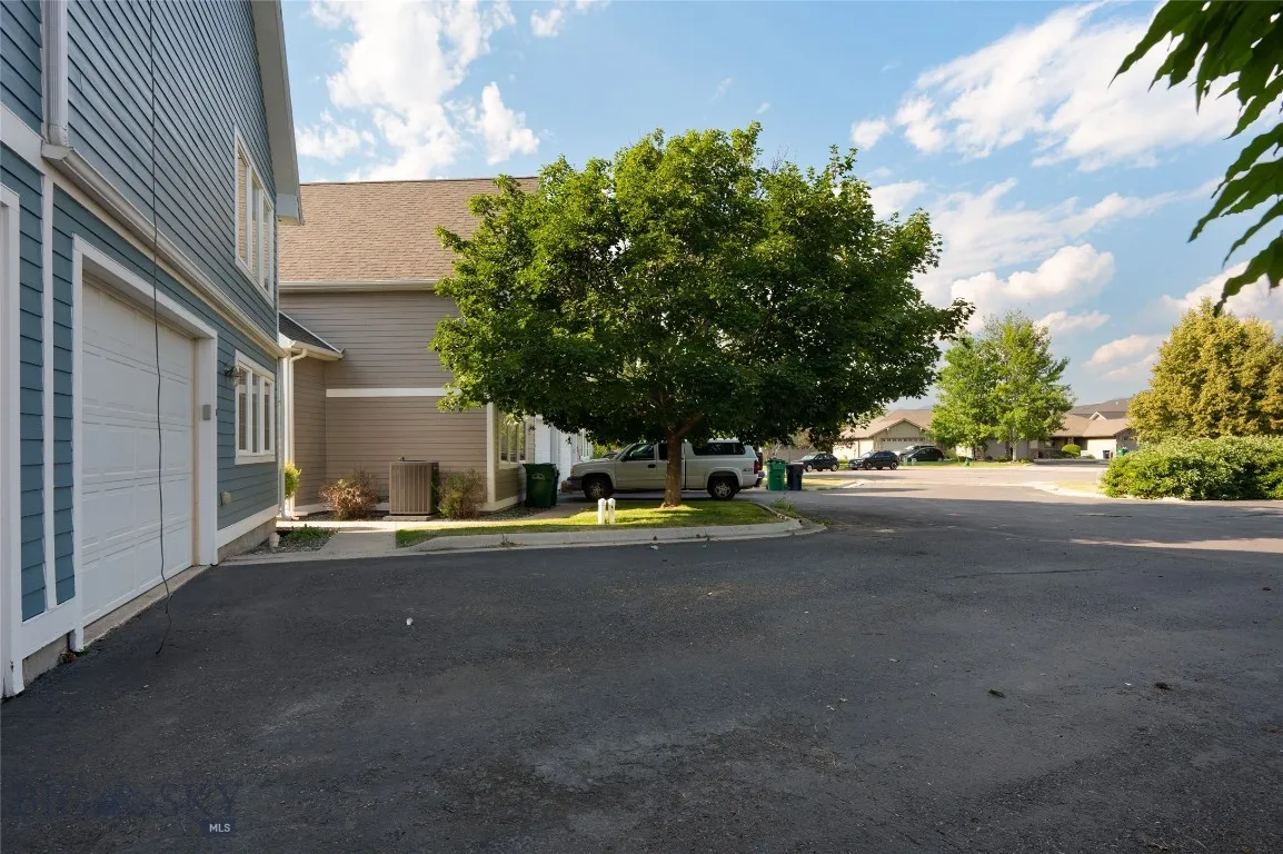 2958 Warbler Way B, Bozeman, Montana 59718, Bozeman, Montana 59718, 3 Bedrooms Bedrooms, ,2 BathroomsBathrooms,Residential,For Sale,2958 Warbler Way B, Bozeman, Montana 59718,0,400670
