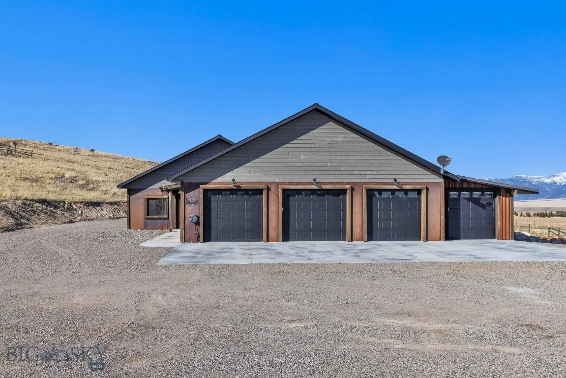 22 Red Rock Trail, Ennis, Montana 59729, Ennis, Montana 59729, 3 Bedrooms Bedrooms, ,1 BathroomBathrooms,Residential,For Sale,22 Red Rock Trail, Ennis, Montana 59729,400919