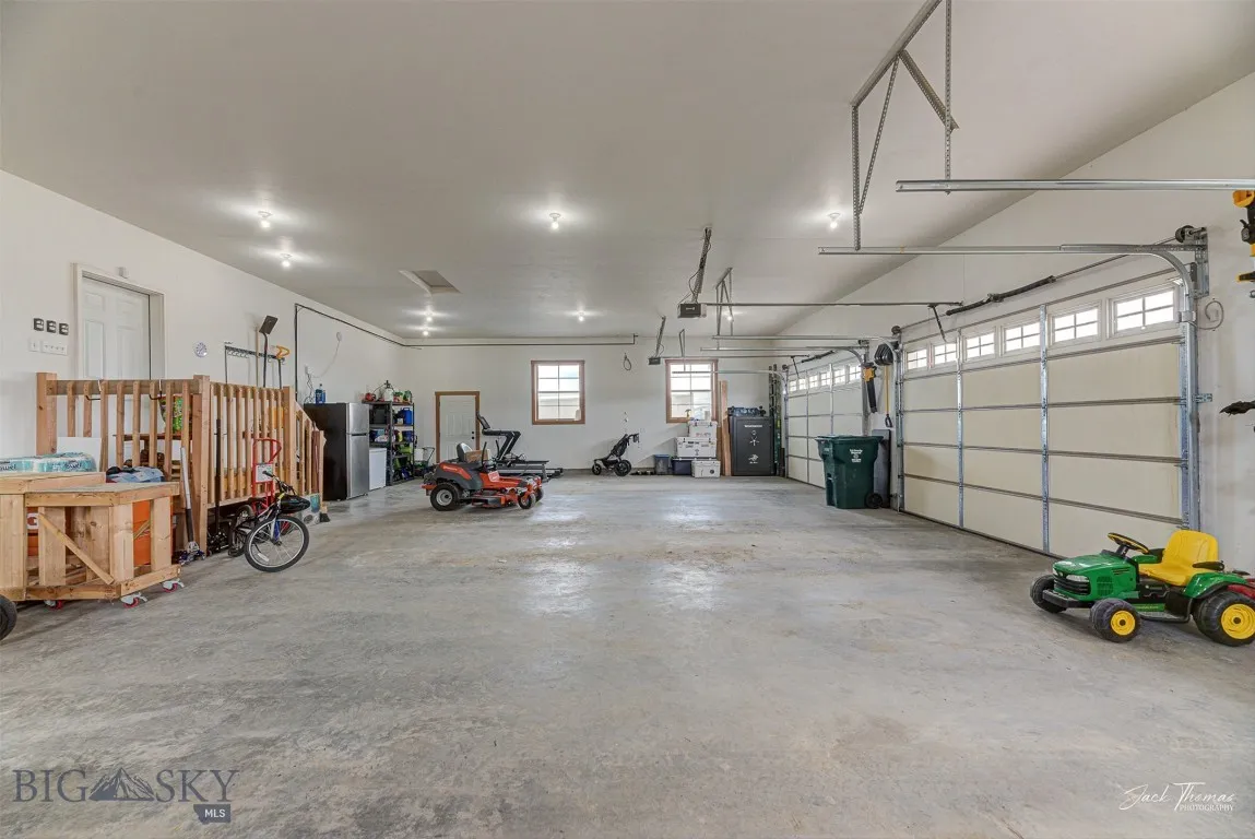 2160 Crested Wheat Loop, Helena, Montana 59635, Helena, Montana 59635, 6 Bedrooms Bedrooms, ,3 BathroomsBathrooms,Residential,For Sale,2160 Crested Wheat Loop, Helena, Montana 59635,400970