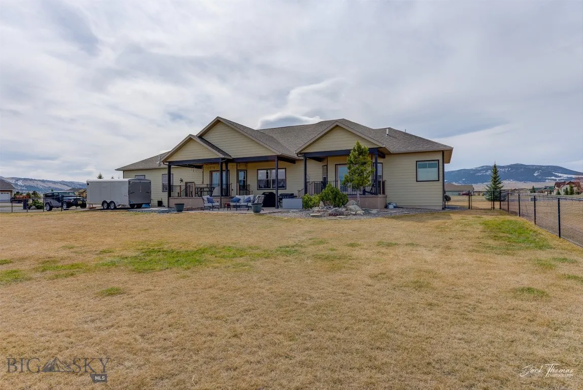 2160 Crested Wheat Loop, Helena, Montana 59635, Helena, Montana 59635, 6 Bedrooms Bedrooms, ,3 BathroomsBathrooms,Residential,For Sale,2160 Crested Wheat Loop, Helena, Montana 59635,400970