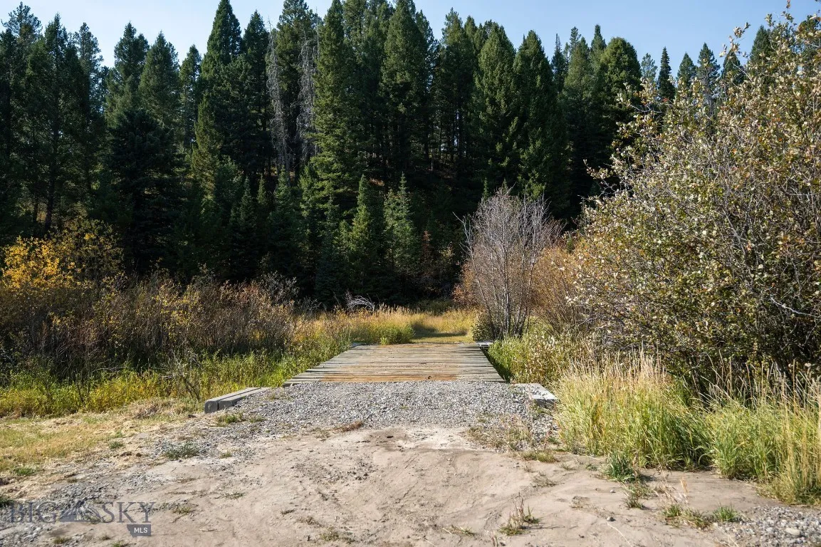 14200 Flaming Arrow Road, Bozeman, Montana 59715, Bozeman, Montana 59715, 5 Bedrooms Bedrooms, ,3 BathroomsBathrooms,Residential,For Sale,14200 Flaming Arrow Road, Bozeman, Montana 59715,0,401071