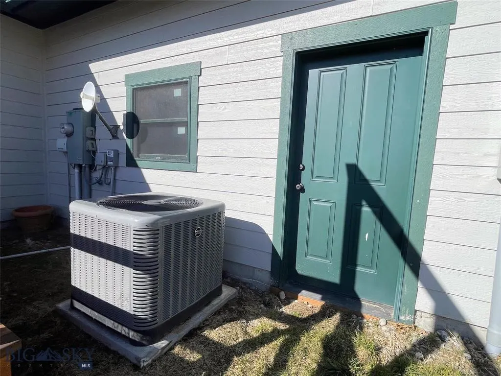 719 Jefferson Street, Ennis, Montana 59729, Ennis, Montana 59729, 2 Bedrooms Bedrooms, ,2 BathroomsBathrooms,Residential,For Sale,719 Jefferson Street, Ennis, Montana 59729,401148