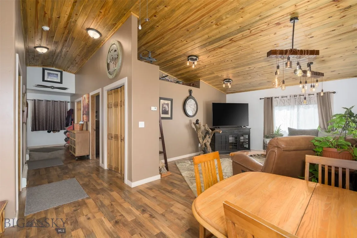 37 Sawmill Gulch, Butte, Montana 59701, Butte, Montana 59701, 3 Bedrooms Bedrooms, ,2 BathroomsBathrooms,Residential,For Sale,37 Sawmill Gulch, Butte, Montana 59701,0,401182