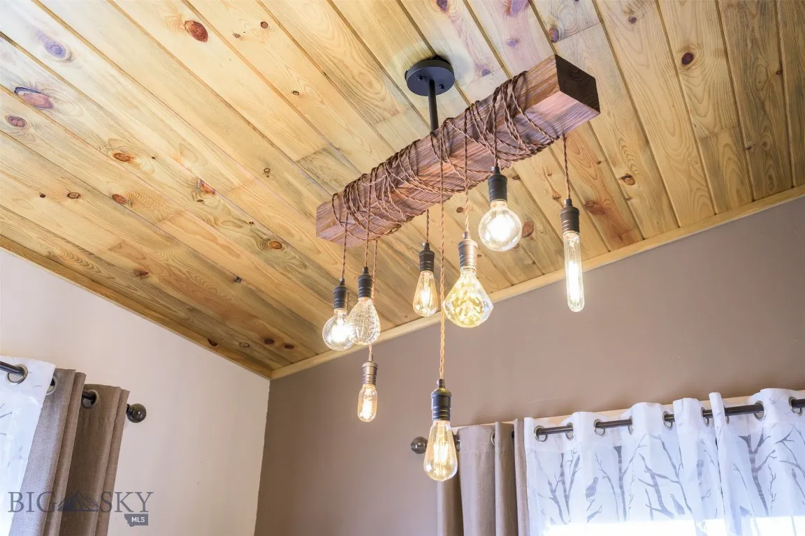 37 Sawmill Gulch, Butte, Montana 59701, Butte, Montana 59701, 3 Bedrooms Bedrooms, ,2 BathroomsBathrooms,Residential,For Sale,37 Sawmill Gulch, Butte, Montana 59701,0,401182