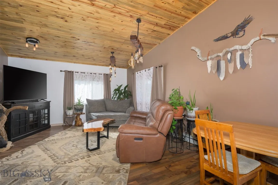 37 Sawmill Gulch, Butte, Montana 59701, Butte, Montana 59701, 3 Bedrooms Bedrooms, ,2 BathroomsBathrooms,Residential,For Sale,37 Sawmill Gulch, Butte, Montana 59701,0,401182