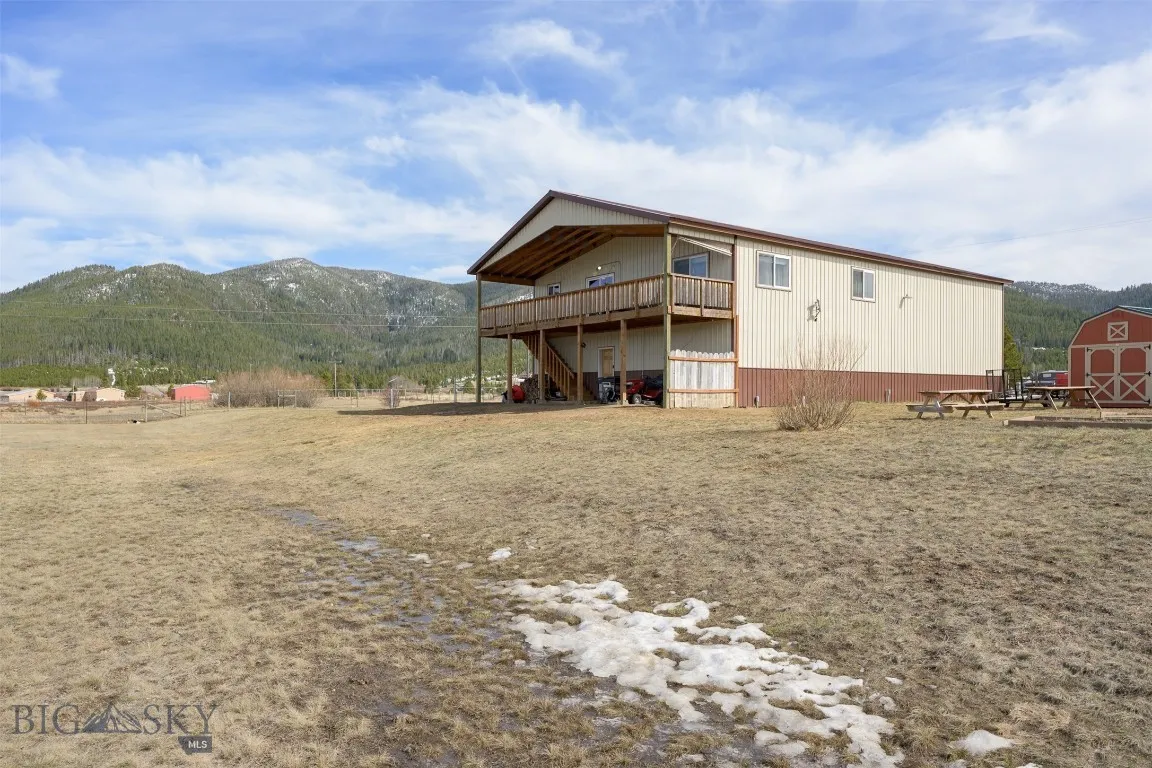 37 Sawmill Gulch, Butte, Montana 59701, Butte, Montana 59701, 3 Bedrooms Bedrooms, ,2 BathroomsBathrooms,Residential,For Sale,37 Sawmill Gulch, Butte, Montana 59701,0,401182