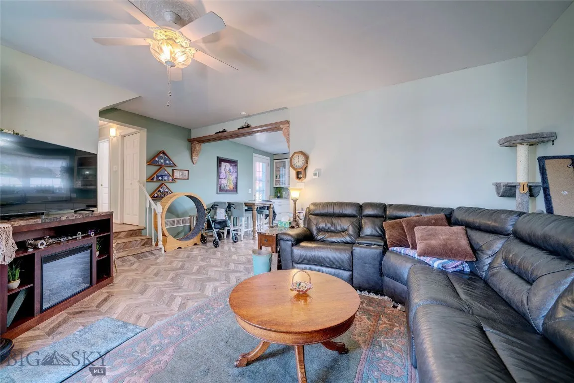 623 N Grand Avenue, Bozeman, Montana 59715, Bozeman, Montana 59715, 4 Bedrooms Bedrooms, ,1 BathroomBathrooms,Residential,For Sale,623 N Grand Avenue, Bozeman, Montana 59715,0,401264