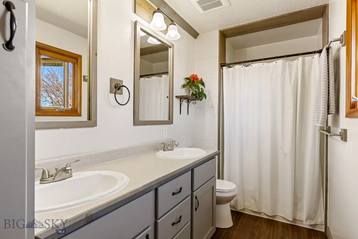 Primary Ensuite