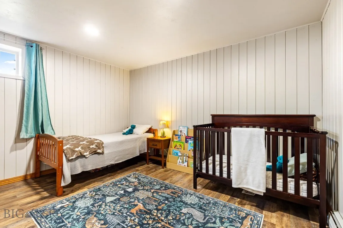 Lower Level Bedroom #1