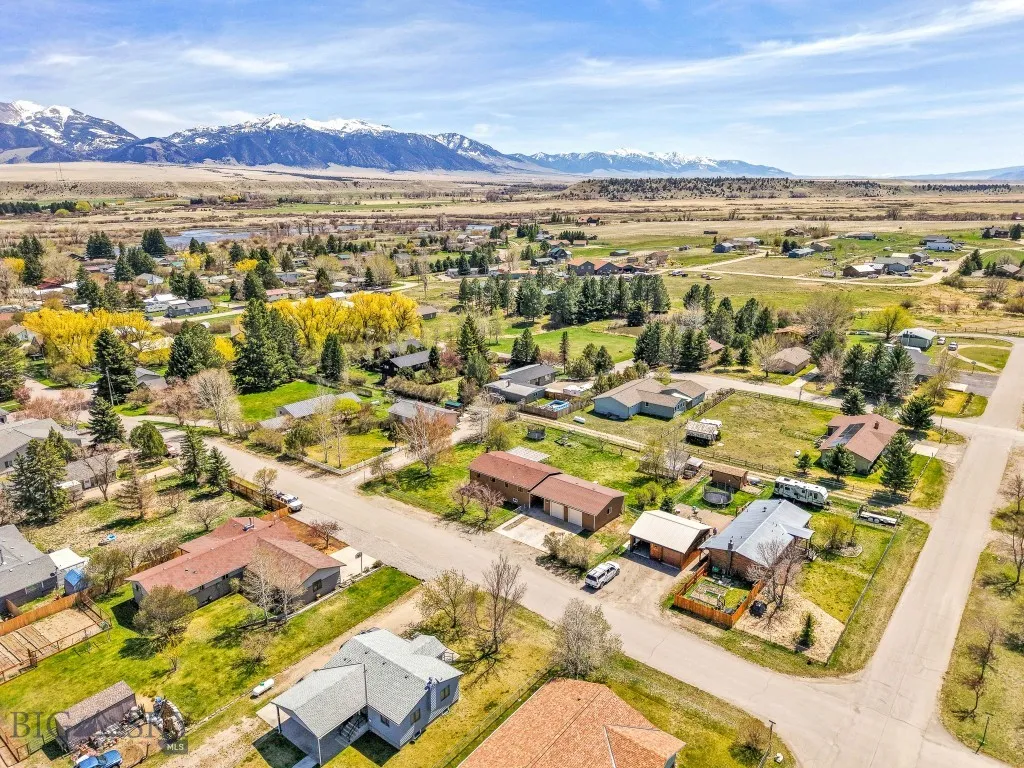 227 W Fagin Street, Ennis, Montana 59729, Ennis, Montana 59729, 4 Bedrooms Bedrooms, ,2 BathroomsBathrooms,Residential,For Sale,227 W Fagin Street, Ennis, Montana 59729,0,401757