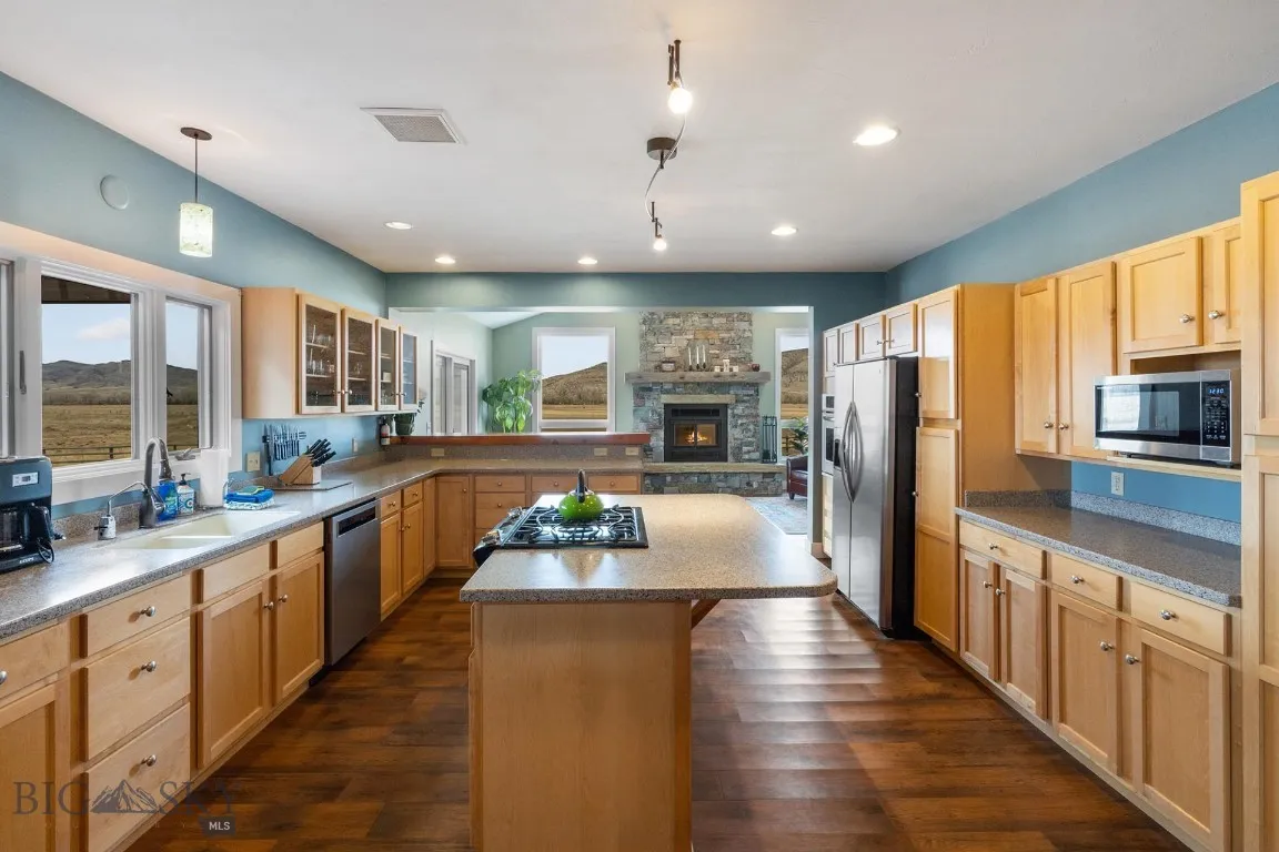 5191 Old Yellowstone Trail, Three Forks, Montana 5, Three Forks, Montana 59752, 5 Bedrooms Bedrooms, ,Farm,For Sale,5191 Old Yellowstone Trail, Three Forks, Montana 5,0,401933