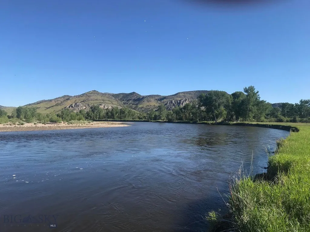 5191 Old Yellowstone Trail, Three Forks, Montana 5, Three Forks, Montana 59752, 5 Bedrooms Bedrooms, ,Farm,For Sale,5191 Old Yellowstone Trail, Three Forks, Montana 5,0,401933