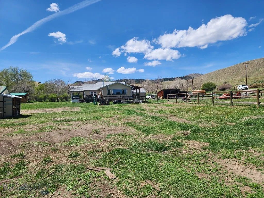 967 Mt Highway 2 W, Whitehall, Montana 59759, Whitehall, Montana 59759, 3 Bedrooms Bedrooms, ,2 BathroomsBathrooms,Residential,For Sale,967 Mt Highway 2 W, Whitehall, Montana 59759,402015