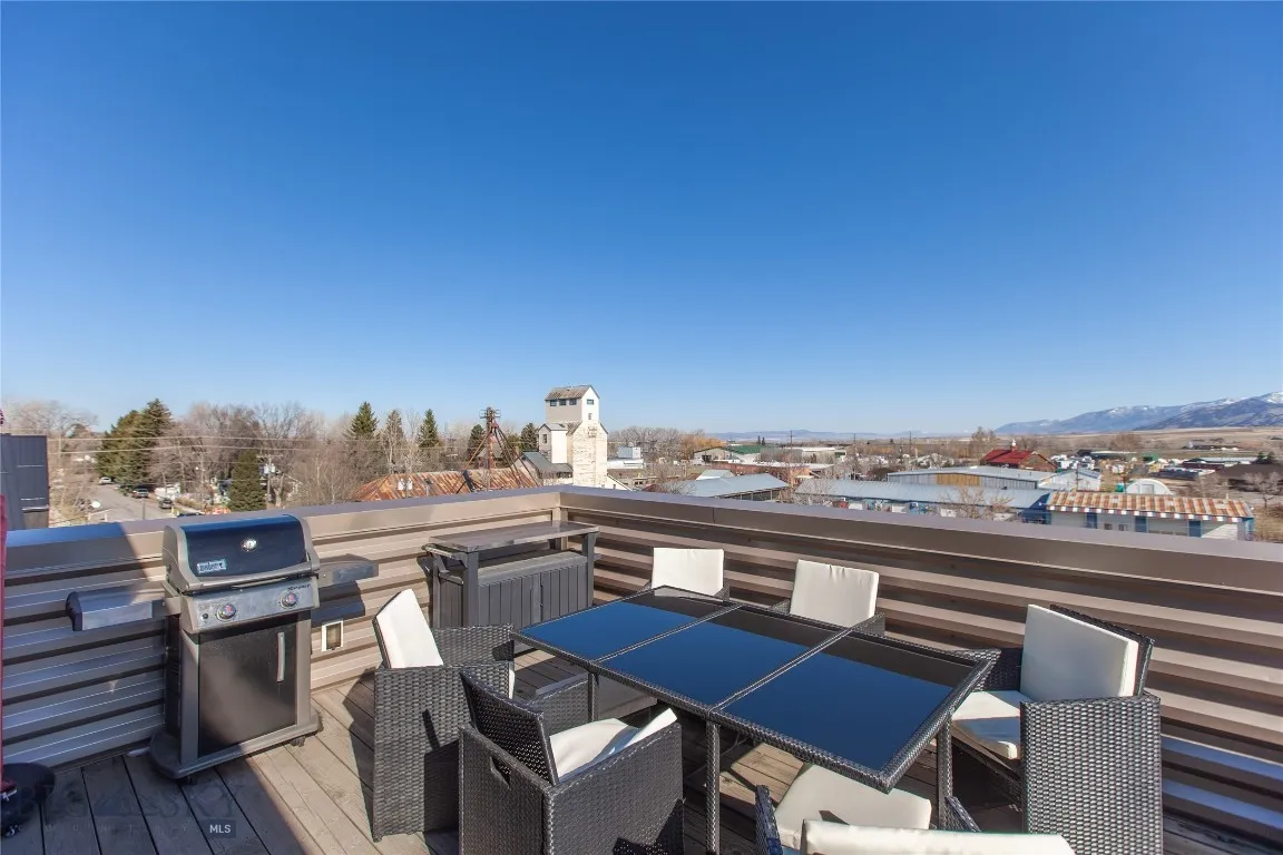 Roof top deck