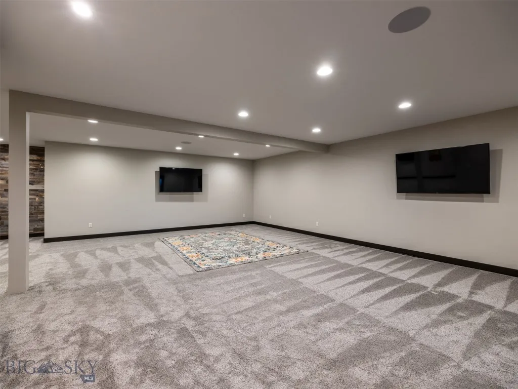 Game room. Rec Room.