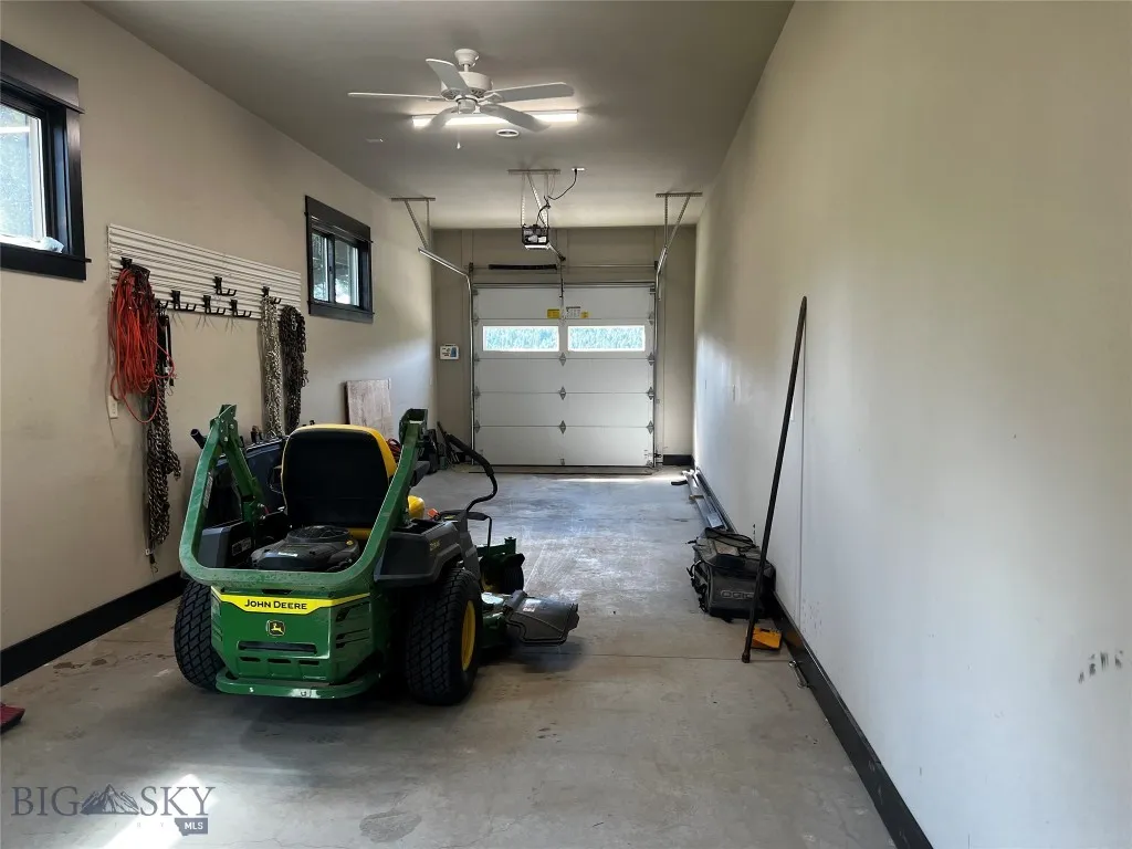 Tandem garage with heated floor and HRV