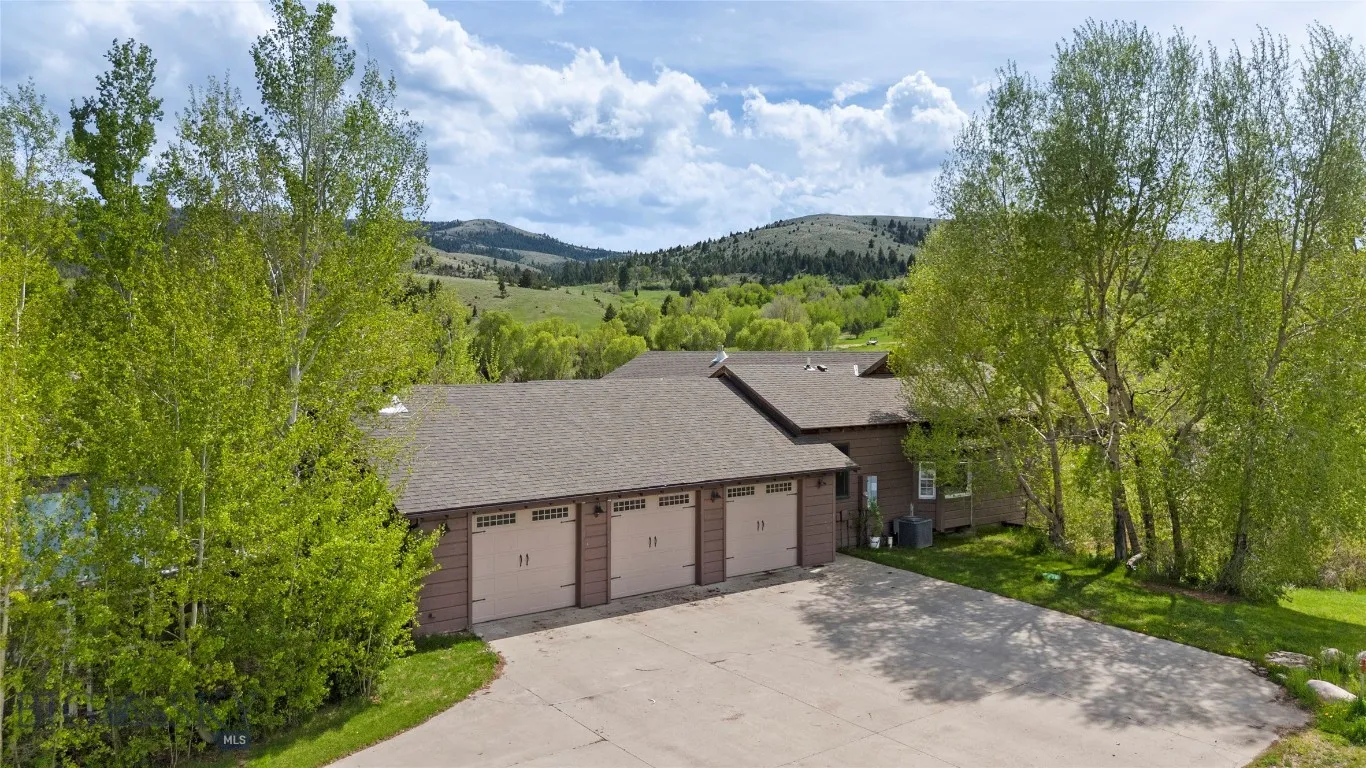 1511 Mt Hwy 287, Virginia City, Montana 59755, Virginia City, Montana 59755, 3 Bedrooms Bedrooms, ,2 BathroomsBathrooms,Residential,For Sale,1511 Mt Hwy 287, Virginia City, Montana 59755,402455