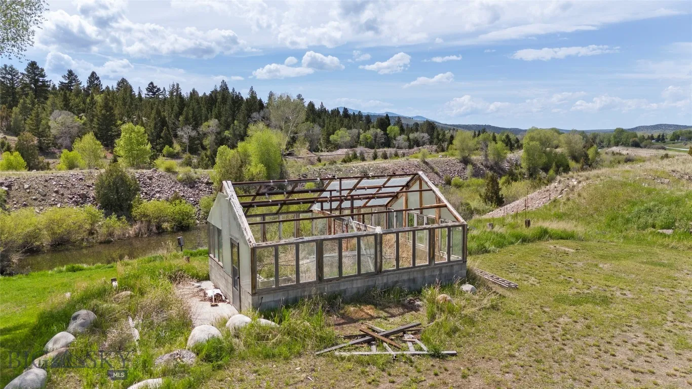 1511 Mt Hwy 287, Virginia City, Montana 59755, Virginia City, Montana 59755, 3 Bedrooms Bedrooms, ,2 BathroomsBathrooms,Residential,For Sale,1511 Mt Hwy 287, Virginia City, Montana 59755,402455