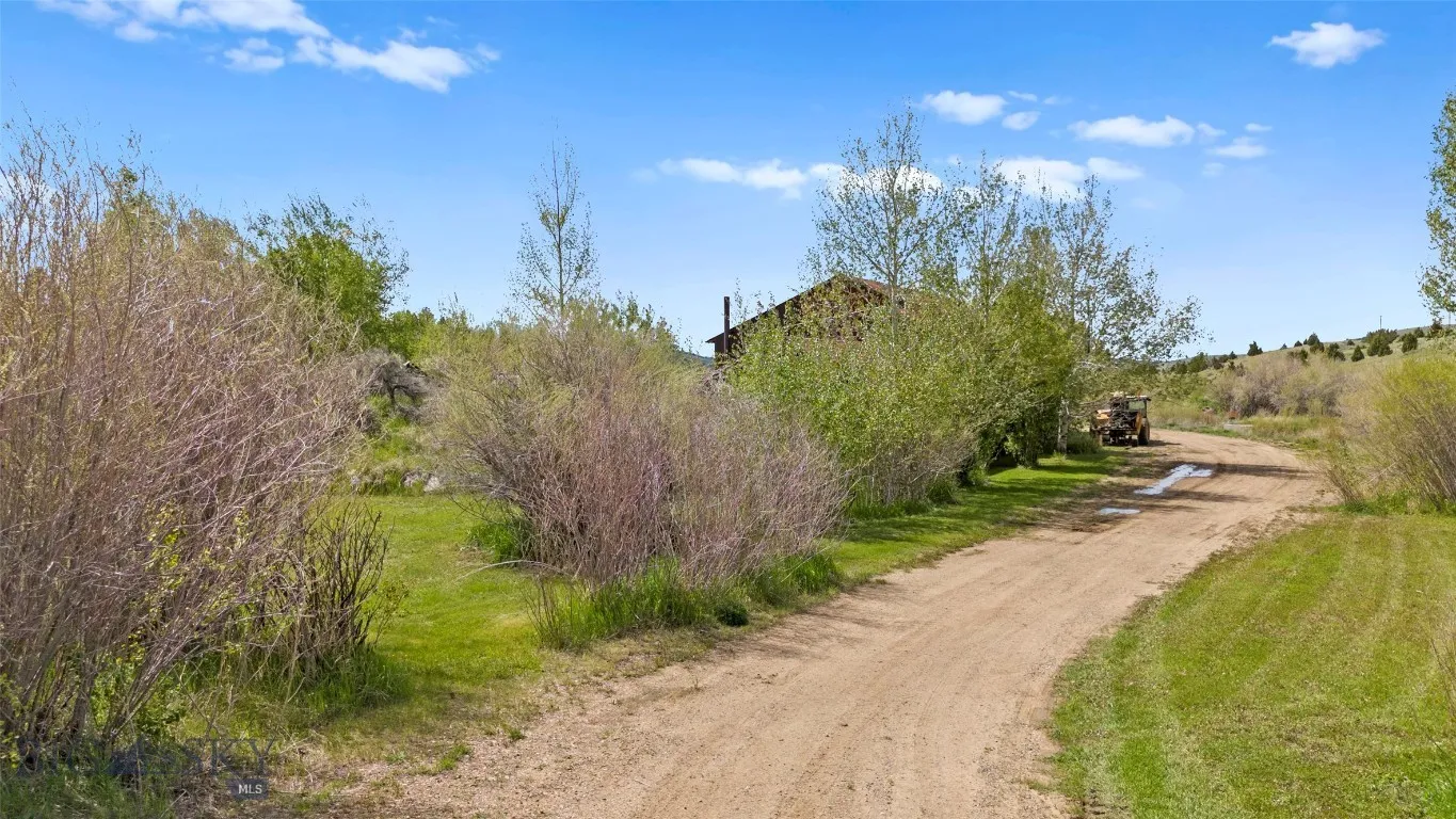 1511 Mt Hwy 287, Virginia City, Montana 59755, Virginia City, Montana 59755, 3 Bedrooms Bedrooms, ,2 BathroomsBathrooms,Residential,For Sale,1511 Mt Hwy 287, Virginia City, Montana 59755,402455