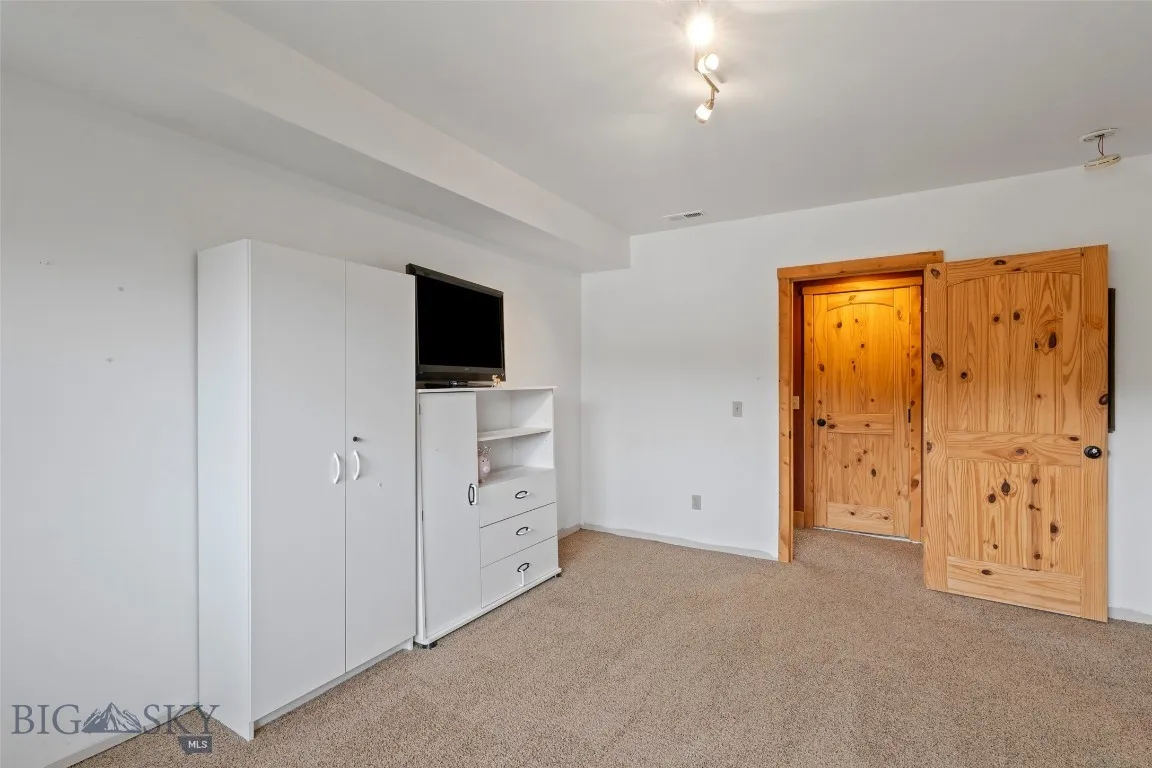 1511 Mt Hwy 287, Virginia City, Montana 59755, Virginia City, Montana 59755, 3 Bedrooms Bedrooms, ,2 BathroomsBathrooms,Residential,For Sale,1511 Mt Hwy 287, Virginia City, Montana 59755,402455