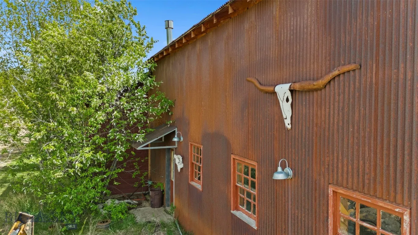 1511 Mt Hwy 287, Virginia City, Montana 59755, Virginia City, Montana 59755, 3 Bedrooms Bedrooms, ,2 BathroomsBathrooms,Residential,For Sale,1511 Mt Hwy 287, Virginia City, Montana 59755,402455