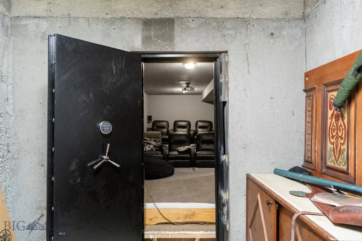 1511 Mt Hwy 287, Virginia City, Montana 59755, Virginia City, Montana 59755, 3 Bedrooms Bedrooms, ,2 BathroomsBathrooms,Residential,For Sale,1511 Mt Hwy 287, Virginia City, Montana 59755,402455