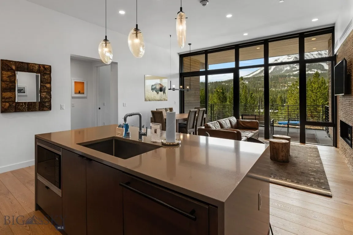 204 Boathouse Way #r9/204, Big Sky, Montana 59716, Big Sky, Montana 59716, 2 Bedrooms Bedrooms, ,2 BathroomsBathrooms,Residential,For Sale,204 Boathouse Way #r9/204, Big Sky, Montana 59716,0,401524