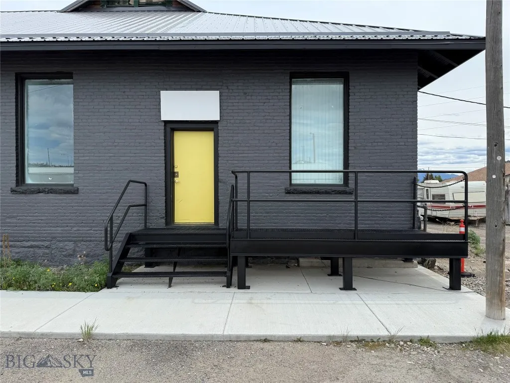 1333 Kaw Avenue, Butte, Montana 59701, Butte, Montana 59701, ,Commercial Sale,For Sale,1333 Kaw Avenue, Butte, Montana 59701,402726