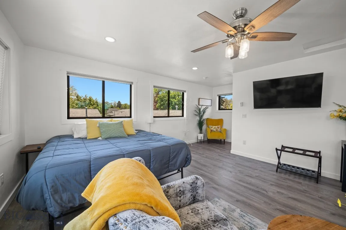 420 N 6th, Bozeman, Montana 59715, Bozeman, Montana 59715, 7 Bedrooms Bedrooms, ,3 BathroomsBathrooms,Residential,For Sale,420 N 6th, Bozeman, Montana 59715,402736