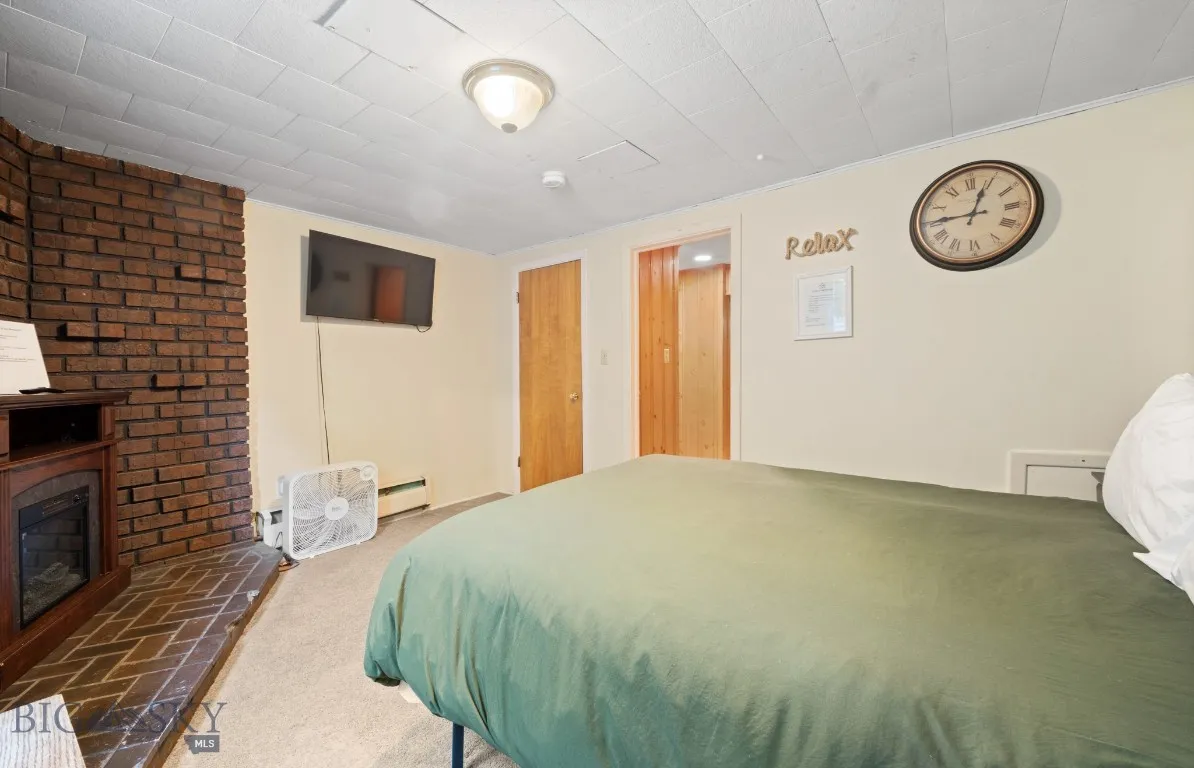 420 N 6th, Bozeman, Montana 59715, Bozeman, Montana 59715, 7 Bedrooms Bedrooms, ,3 BathroomsBathrooms,Residential,For Sale,420 N 6th, Bozeman, Montana 59715,402736