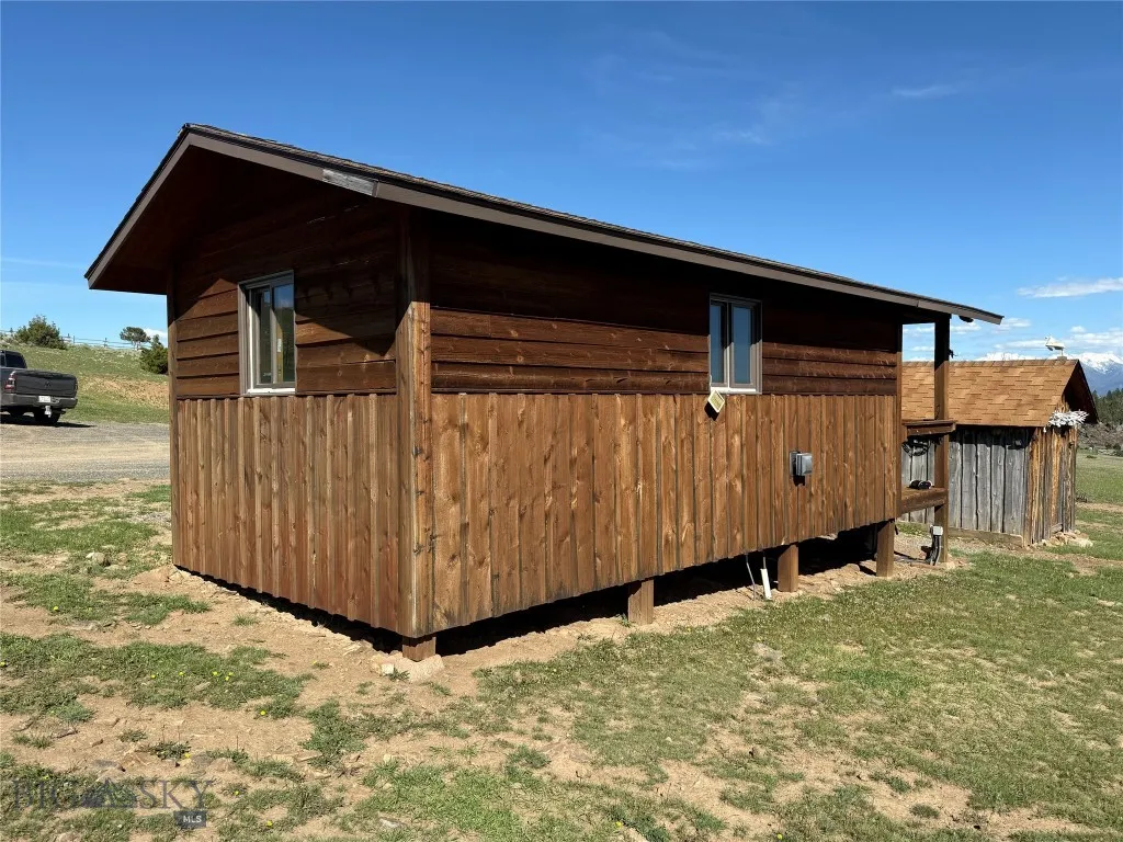 5845 Dry Creek Ranch Road, Whitehall, Montana 5975, Whitehall, Montana 59759, 3 Bedrooms Bedrooms, ,3 BathroomsBathrooms,Residential,For Sale,5845 Dry Creek Ranch Road, Whitehall, Montana 5975,0,402848