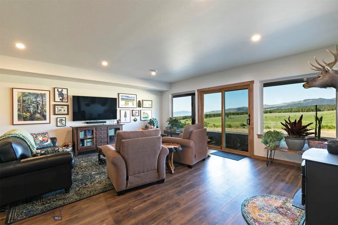 5845 Dry Creek Ranch Road, Whitehall, Montana 5975, Whitehall, Montana 59759, 3 Bedrooms Bedrooms, ,3 BathroomsBathrooms,Residential,For Sale,5845 Dry Creek Ranch Road, Whitehall, Montana 5975,0,402848