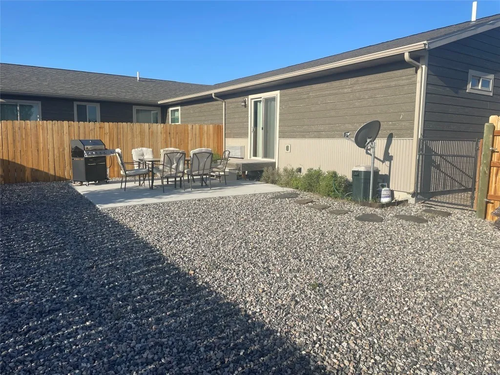 511 W Hugel, Ennis, Montana 59729, Ennis, Montana 59729, ,Residential Income,For Sale,511 W Hugel, Ennis, Montana 59729,0,402812