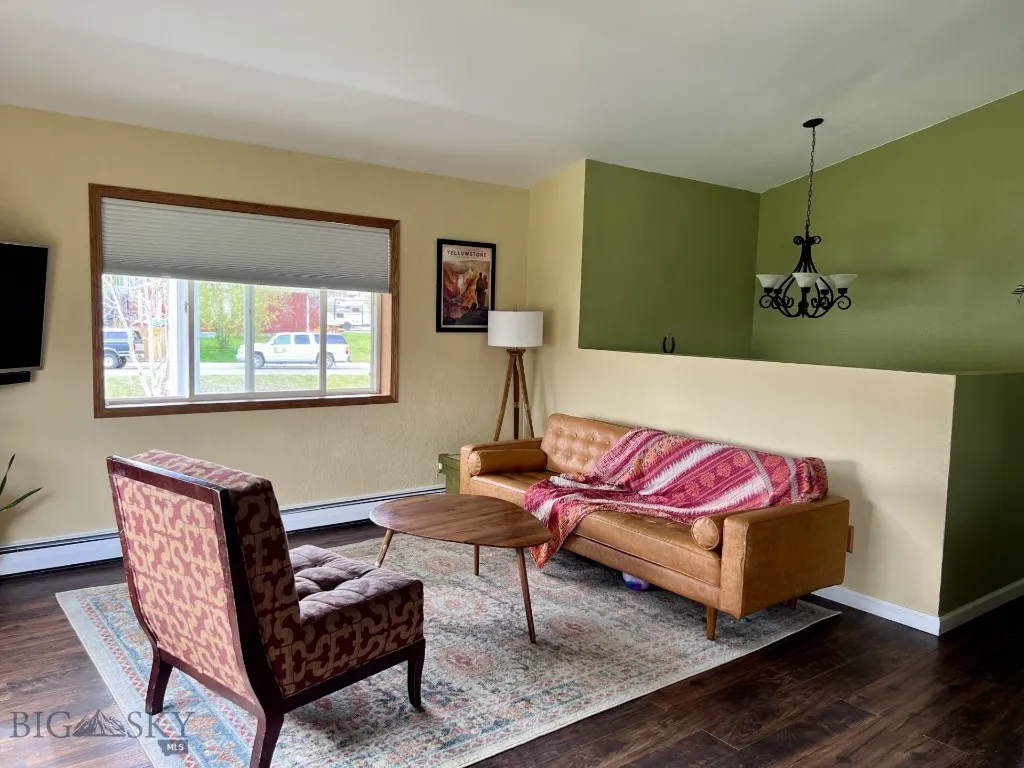 616 Comet, Livingston, Montana 59047, Livingston, Montana 59047, 5 Bedrooms Bedrooms, ,1 BathroomBathrooms,Residential,For Sale,616 Comet, Livingston, Montana 59047,402820