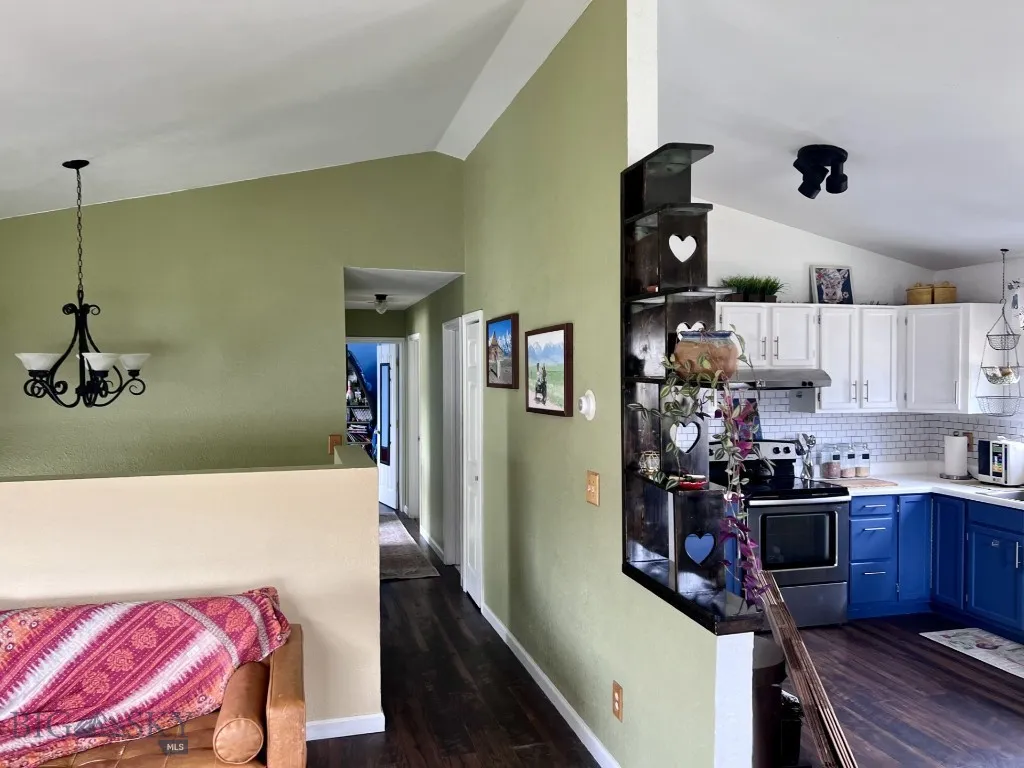 616 Comet, Livingston, Montana 59047, Livingston, Montana 59047, 5 Bedrooms Bedrooms, ,1 BathroomBathrooms,Residential,For Sale,616 Comet, Livingston, Montana 59047,402820