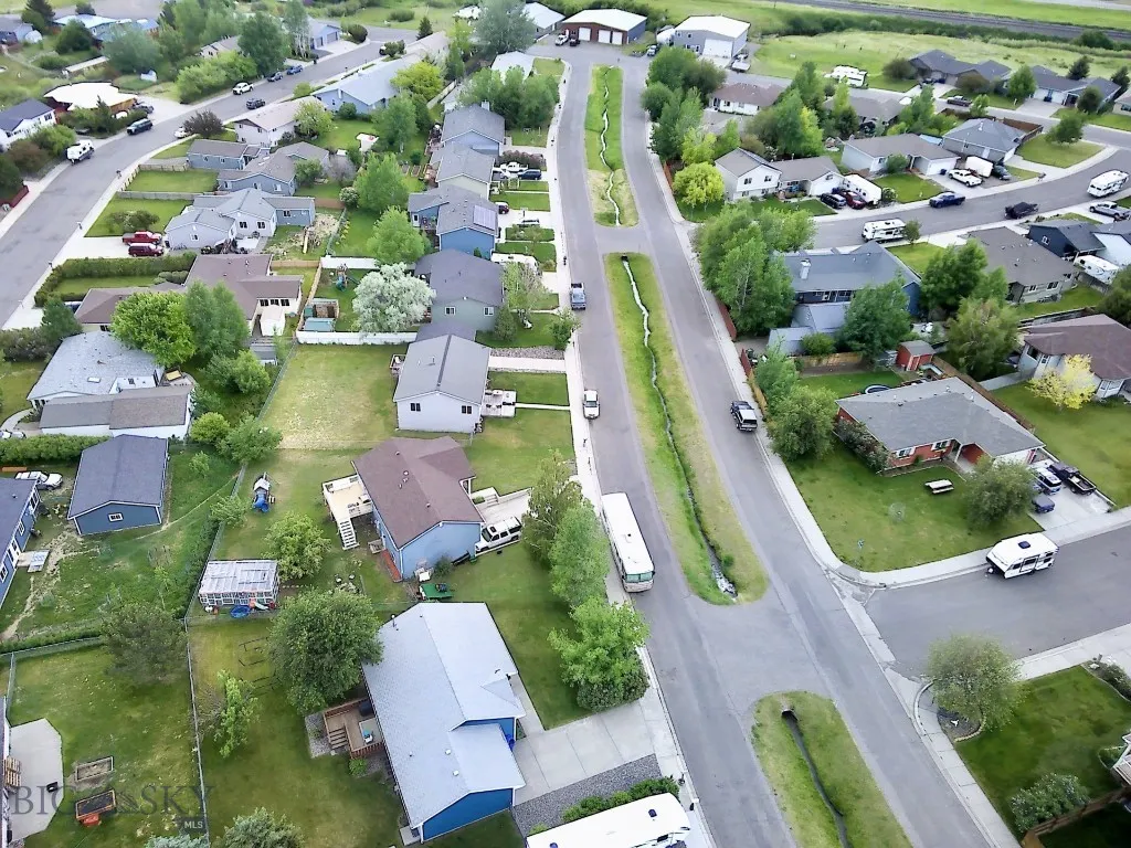 616 Comet, Livingston, Montana 59047, Livingston, Montana 59047, 5 Bedrooms Bedrooms, ,1 BathroomBathrooms,Residential,For Sale,616 Comet, Livingston, Montana 59047,402820