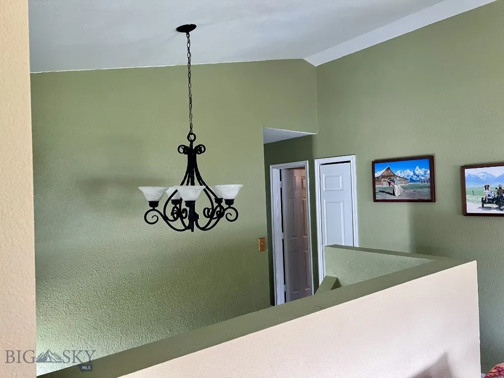 616 Comet, Livingston, Montana 59047, Livingston, Montana 59047, 5 Bedrooms Bedrooms, ,1 BathroomBathrooms,Residential,For Sale,616 Comet, Livingston, Montana 59047,402820