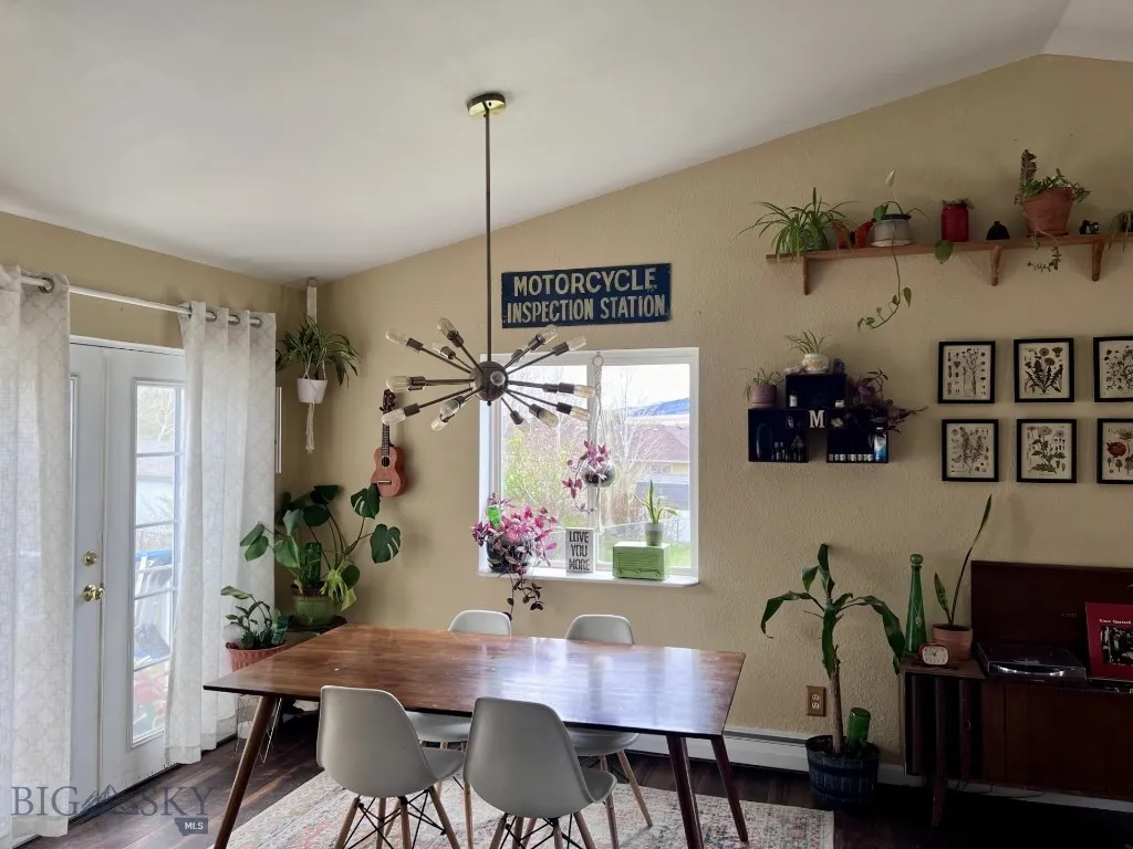 616 Comet, Livingston, Montana 59047, Livingston, Montana 59047, 5 Bedrooms Bedrooms, ,1 BathroomBathrooms,Residential,For Sale,616 Comet, Livingston, Montana 59047,402820