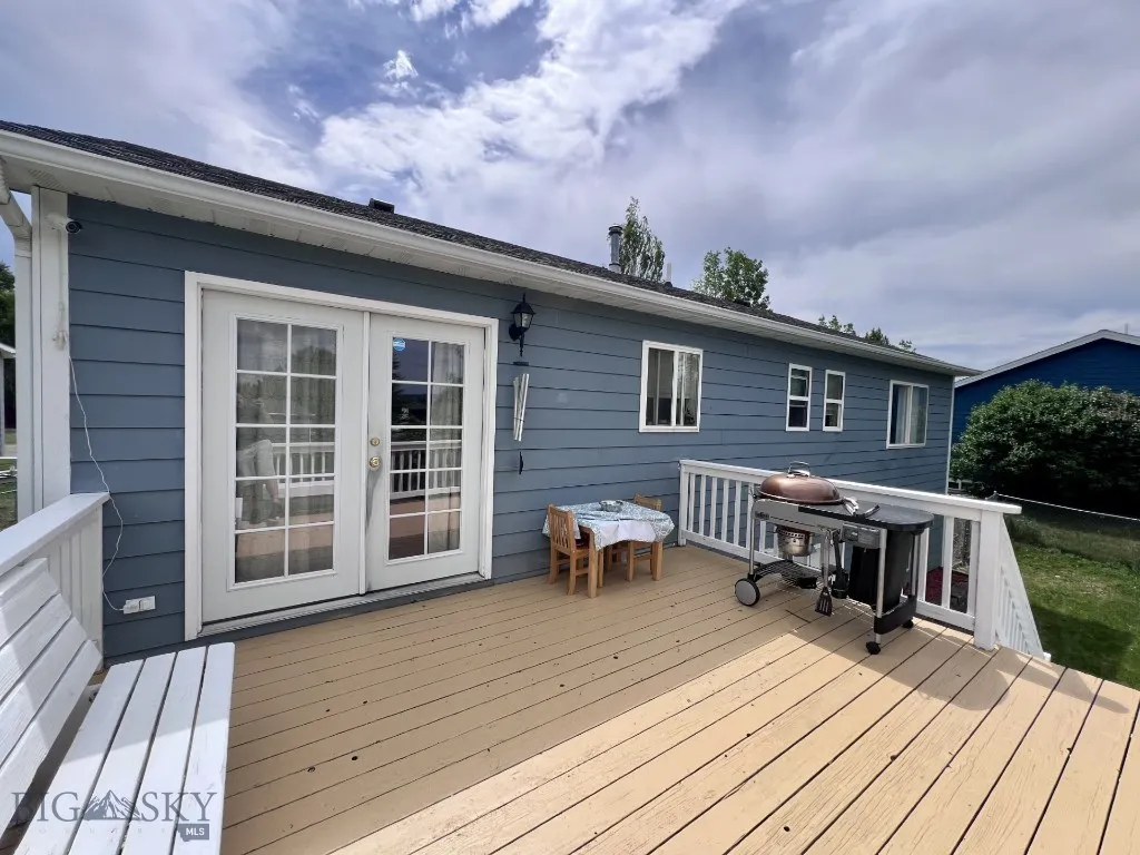 616 Comet, Livingston, Montana 59047, Livingston, Montana 59047, 5 Bedrooms Bedrooms, ,1 BathroomBathrooms,Residential,For Sale,616 Comet, Livingston, Montana 59047,402820