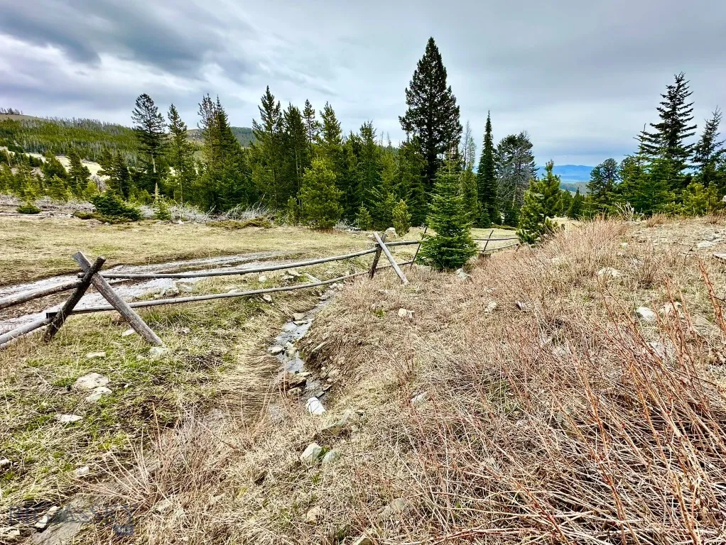22 Indian Creek Road, Townsend, Montana 59644, Townsend, Montana 59644, 2 Bedrooms Bedrooms, ,1 BathroomBathrooms,Residential,For Sale,22 Indian Creek Road, Townsend, Montana 59644,0,402926