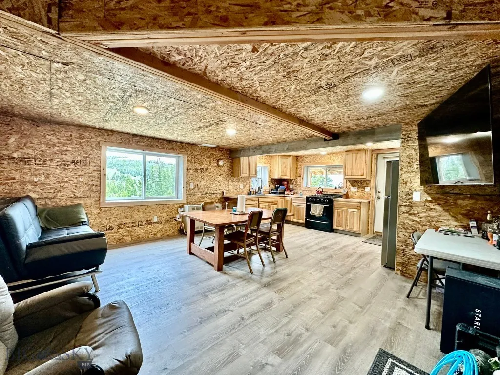 22 Indian Creek Road, Townsend, Montana 59644, Townsend, Montana 59644, 2 Bedrooms Bedrooms, ,1 BathroomBathrooms,Residential,For Sale,22 Indian Creek Road, Townsend, Montana 59644,0,402926