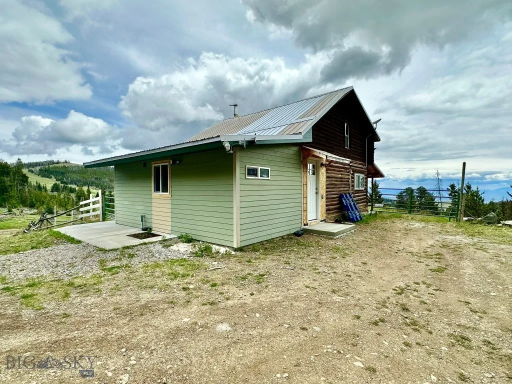 22 Indian Creek Road, Townsend, Montana 59644, Townsend, Montana 59644, 2 Bedrooms Bedrooms, ,1 BathroomBathrooms,Residential,For Sale,22 Indian Creek Road, Townsend, Montana 59644,0,402926
