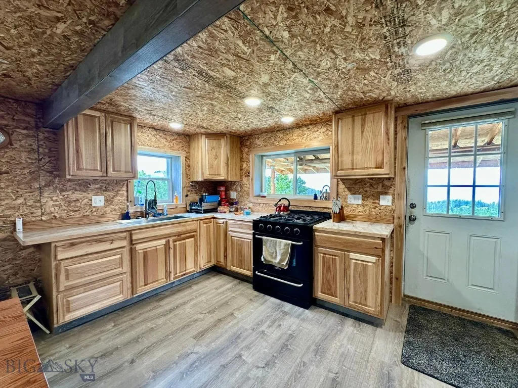 22 Indian Creek Road, Townsend, Montana 59644, Townsend, Montana 59644, 2 Bedrooms Bedrooms, ,1 BathroomBathrooms,Residential,For Sale,22 Indian Creek Road, Townsend, Montana 59644,0,402926