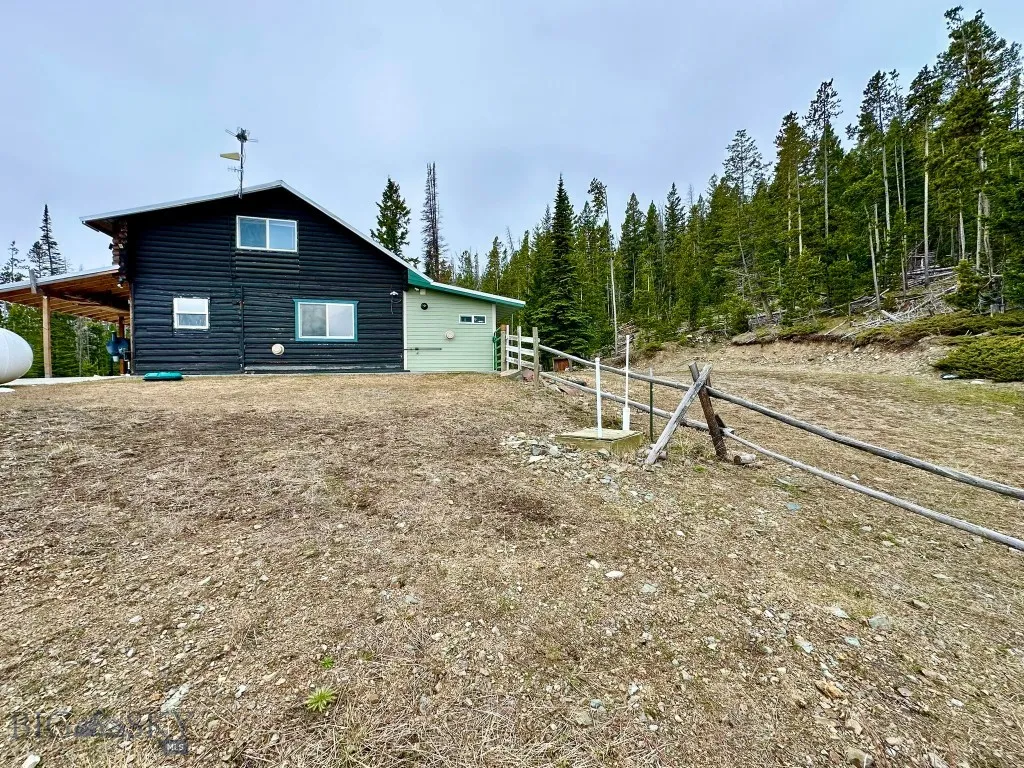 22 Indian Creek Road, Townsend, Montana 59644, Townsend, Montana 59644, 2 Bedrooms Bedrooms, ,1 BathroomBathrooms,Residential,For Sale,22 Indian Creek Road, Townsend, Montana 59644,0,402926