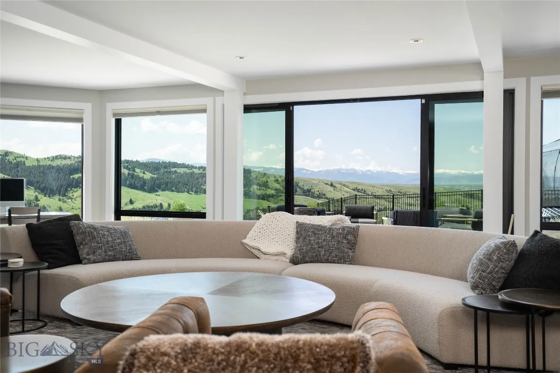Lower Level Walkout Family Room with Gas fireplace